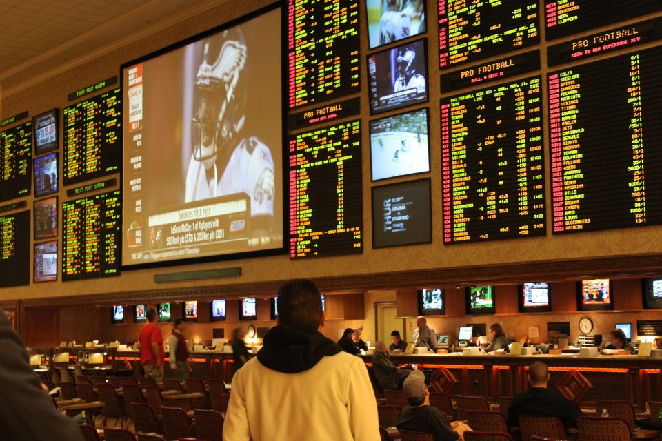 Sports Betting at Las Vegas - Creating Your Own Sports Betting Algorithm